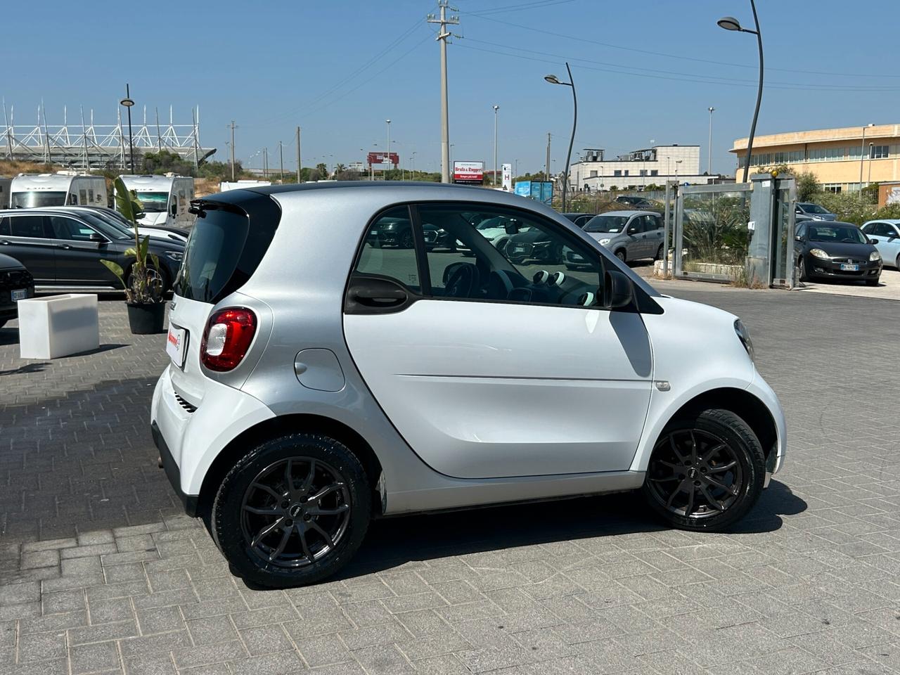 smart forTwo 1.0 Youngster 71cv twinamic
