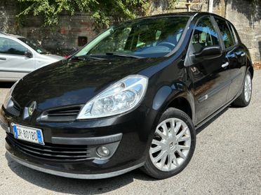 Renault Clio 1.2 16V 5 porte Le Iene