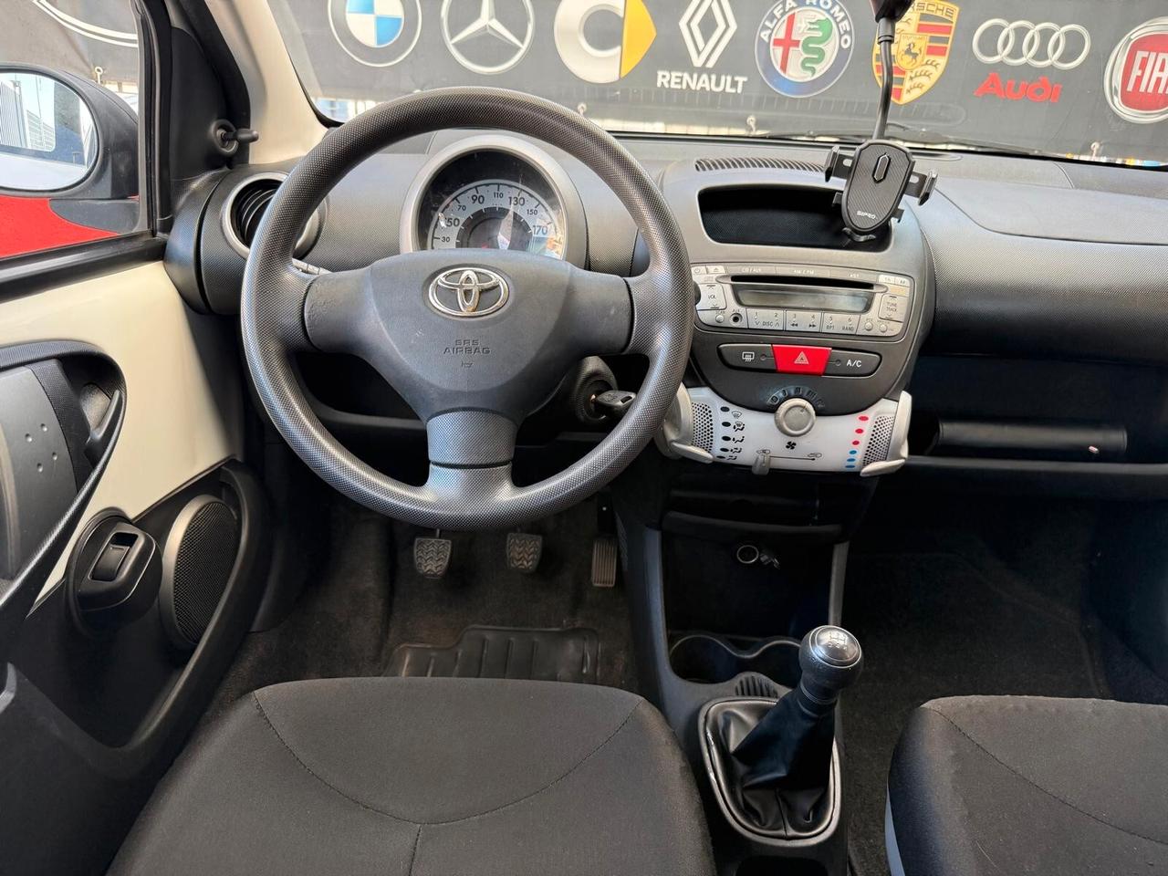 Toyota Aygo 1.0 12V VVT-i 5 porte Lounge Connect