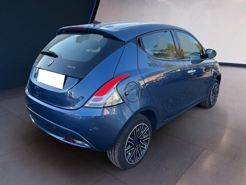 Lancia Ypsilon III 2021 1.0 firefly hybrid Gold s&s 70cv