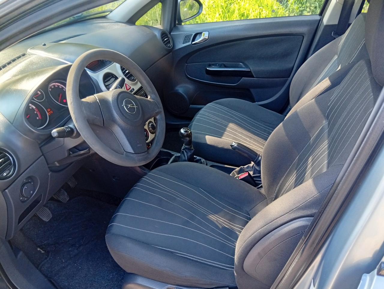 Opel Corsa 1.2 5 porte .105.000km