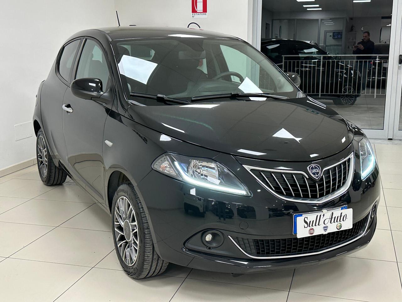 Lancia Ypsilon 1.0 FireFly Hybrid Gold Plus - 2023