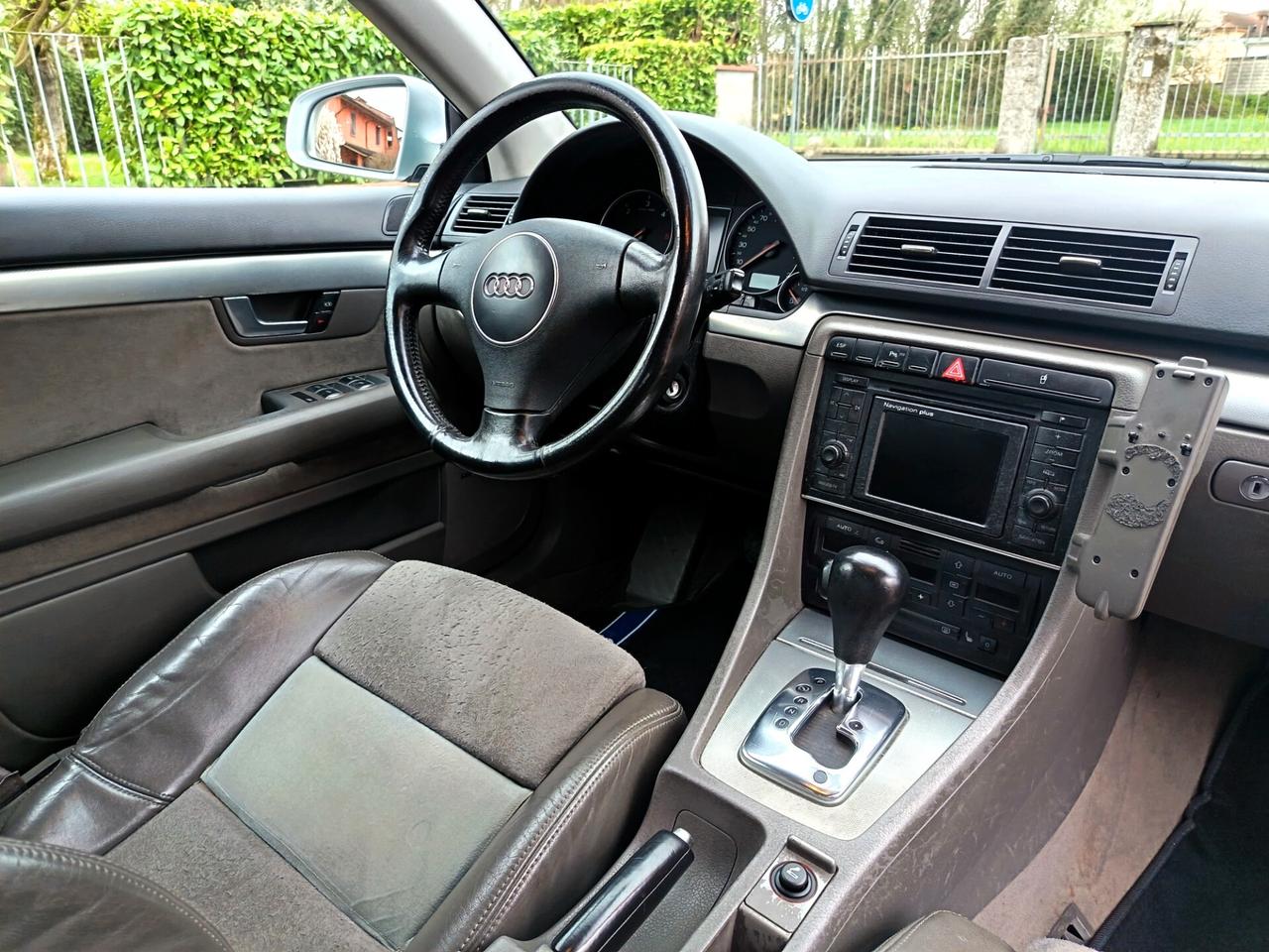 Audi A4 2.5 V6 TDI