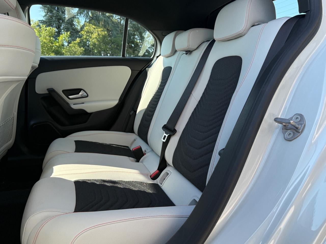 Mercedes-benz A 180 d |PELLE|CERCHI IN LEGA|LED