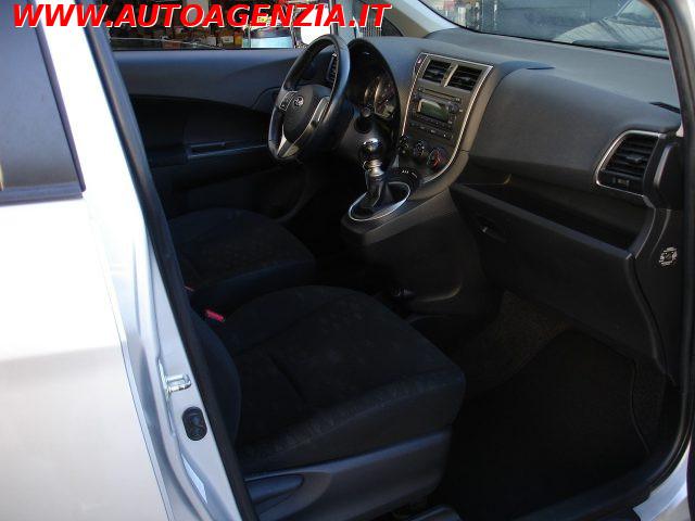 SUBARU Trezia 1.3i 6MT Comfort MULTISPAZIO