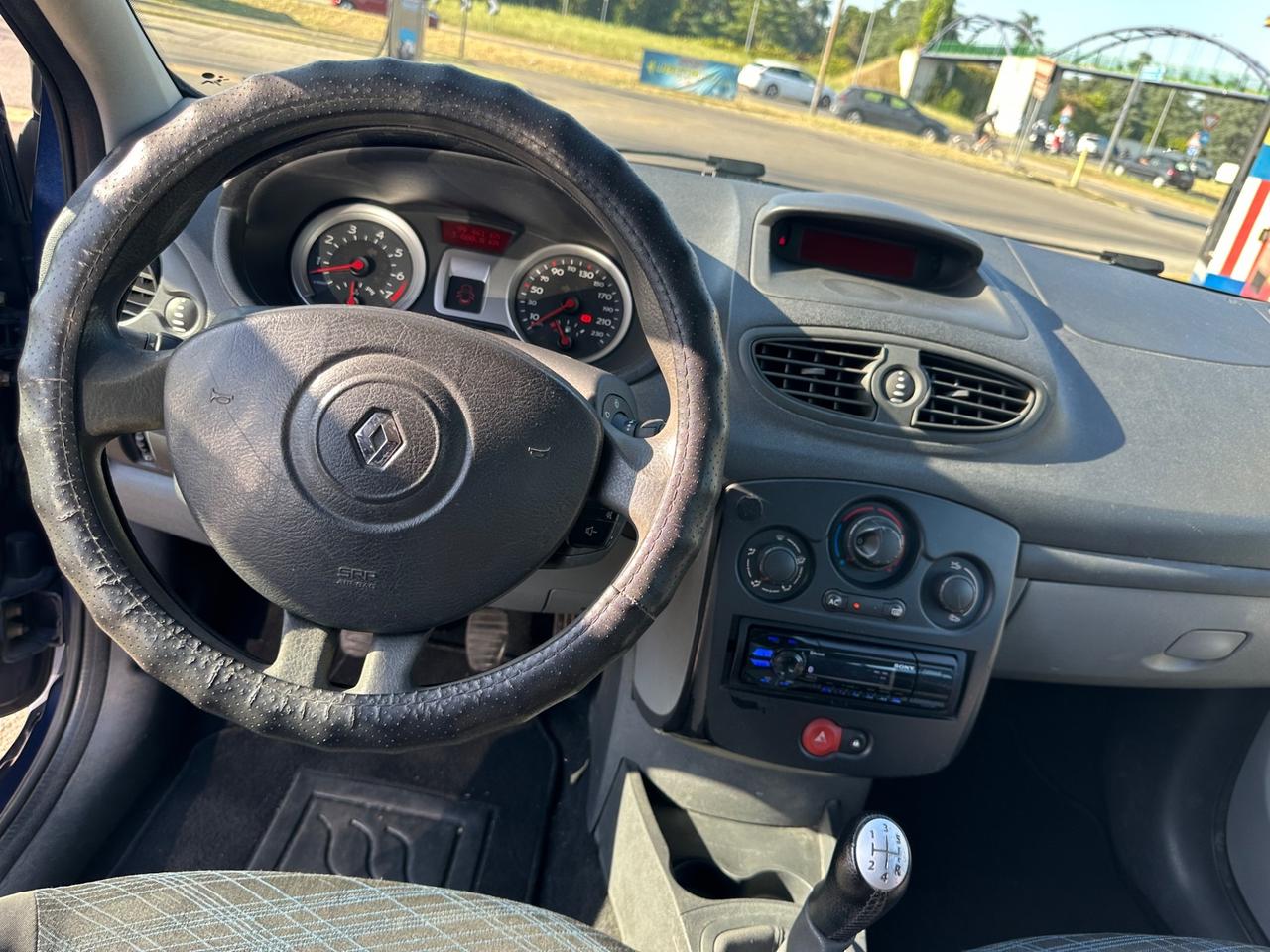 Renault Clio 1.2 16V 5 porte Confort