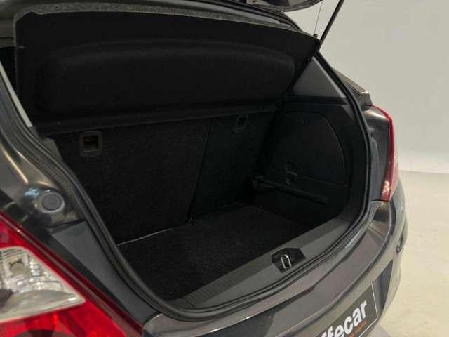 Opel Corsa 1.2 5 porte NEOPATENTATI