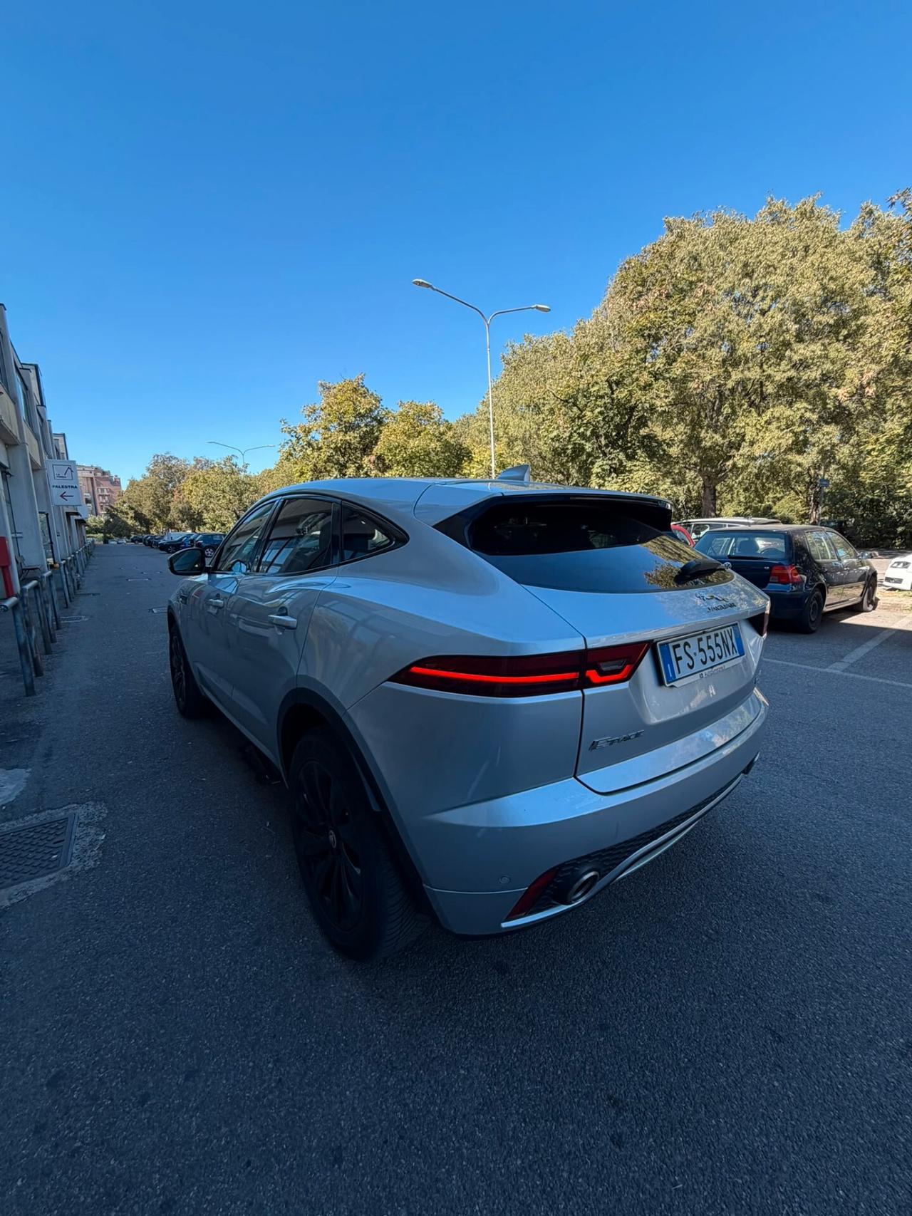 Jaguar E-Pace 2.0D 150 CV AWD aut. R-Dynamic HSE