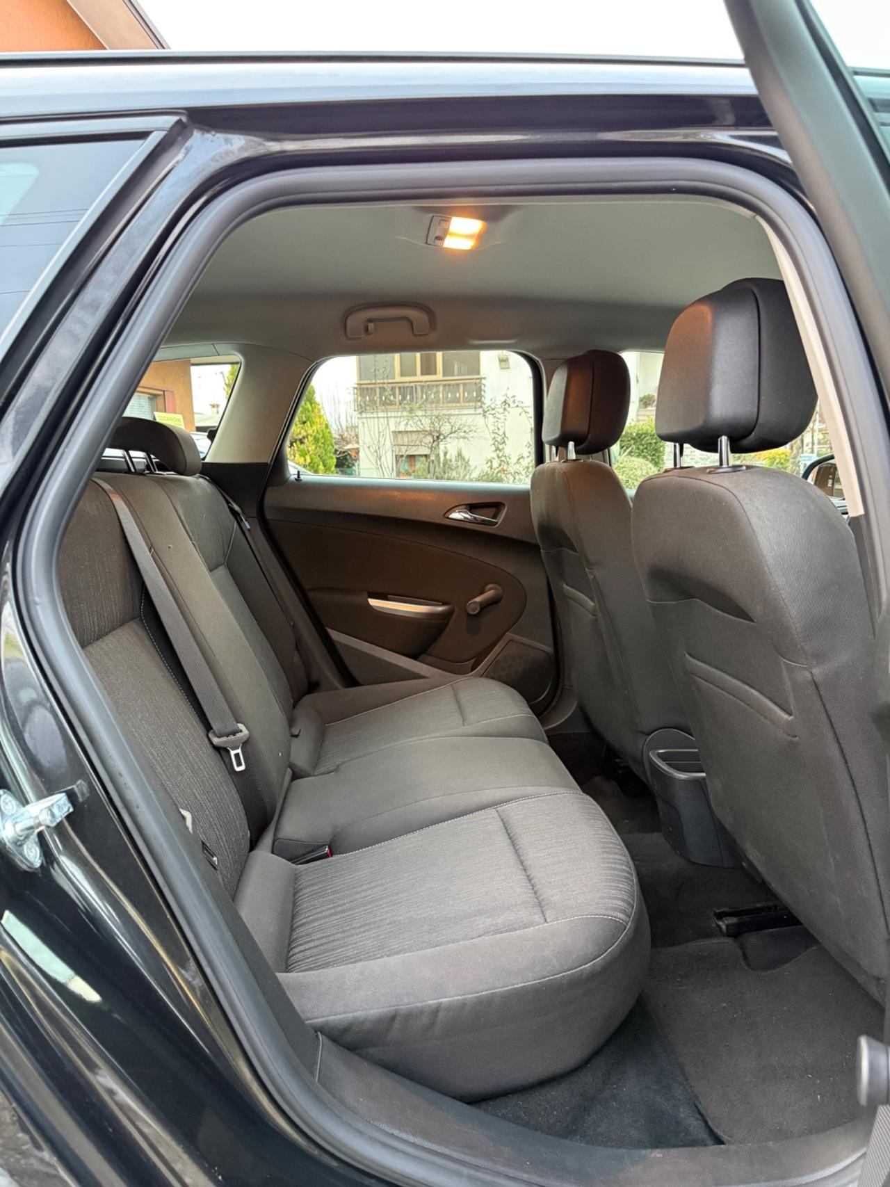 Opel Astra 1.7 CDTI 110CV Sports Tourer Cosmo