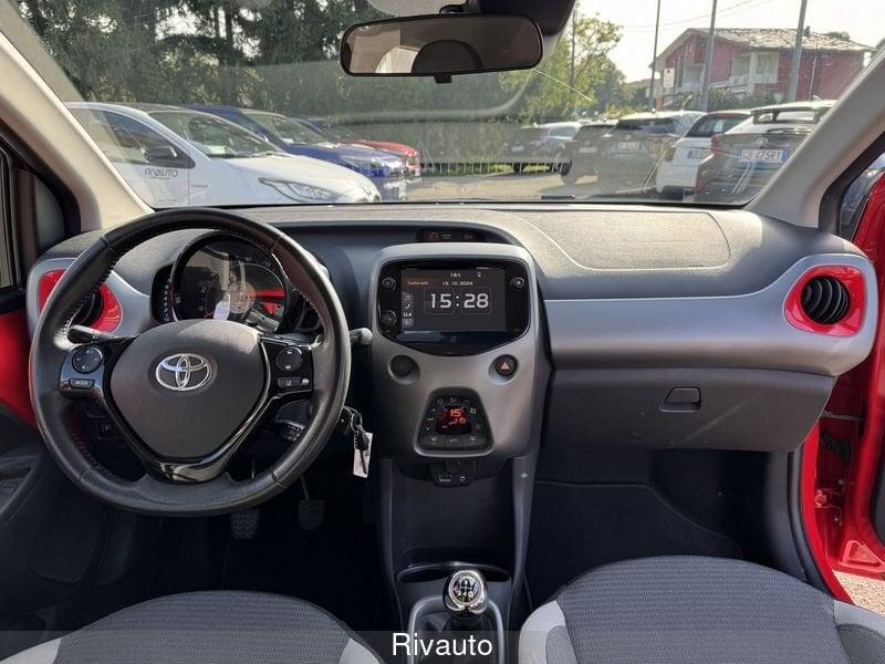 Toyota Aygo Connect 1.0 VVT-i 72 CV 5 porte x-play