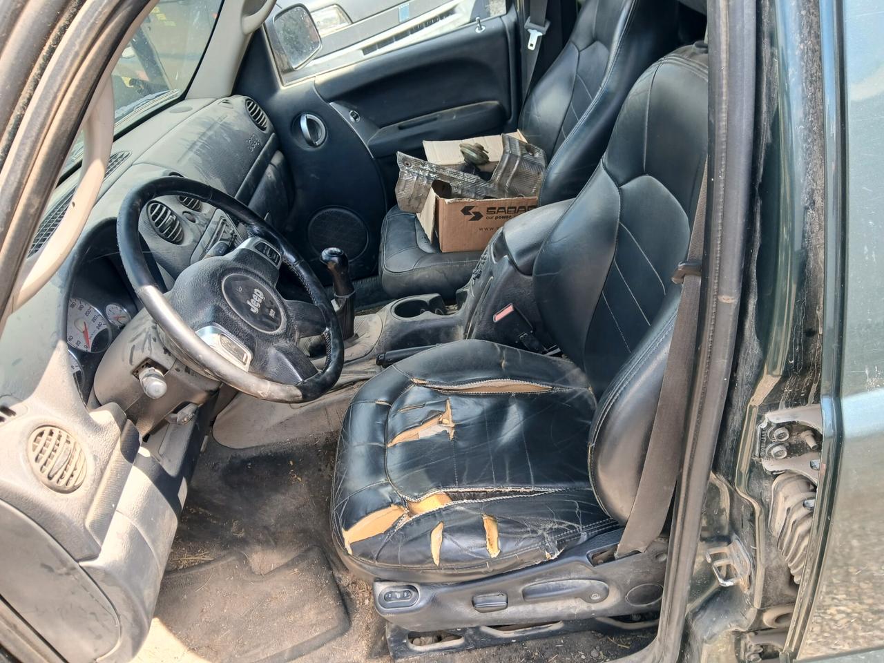 Jeep Cherokee 2.5 CRD Sport motore rotto