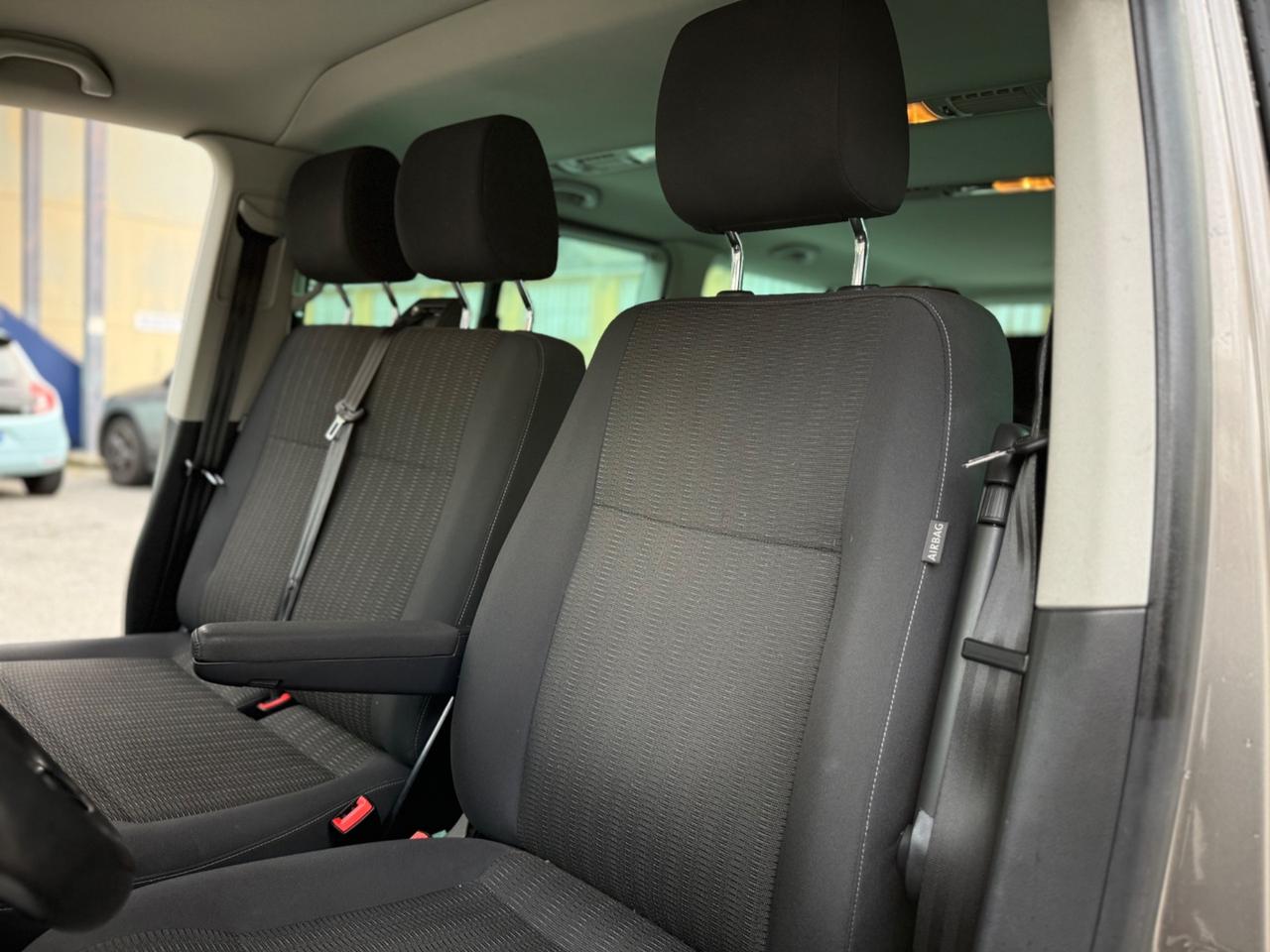 Volkswagen Caravelle 2.0 TDI 150CV DSG PL 9 POSTI