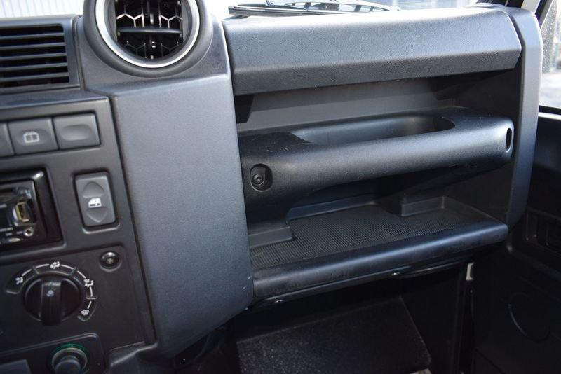 Land Rover Defender 90 2.4 TD4 SOLO 69000KM!!
