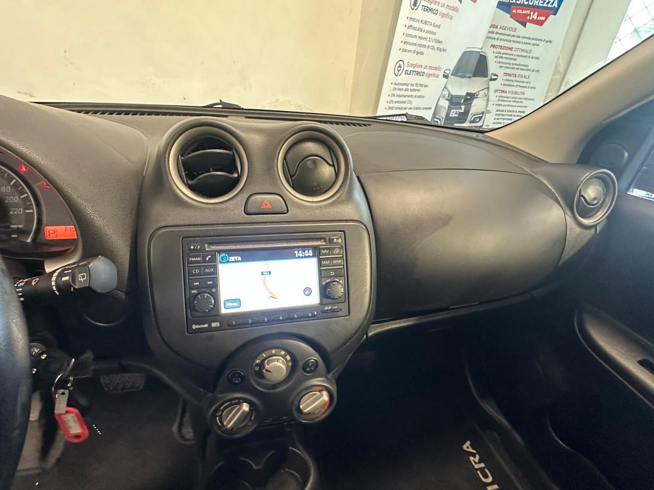 Nissan Micra 1.2 12V 5 porte Elle AUTOMATICA