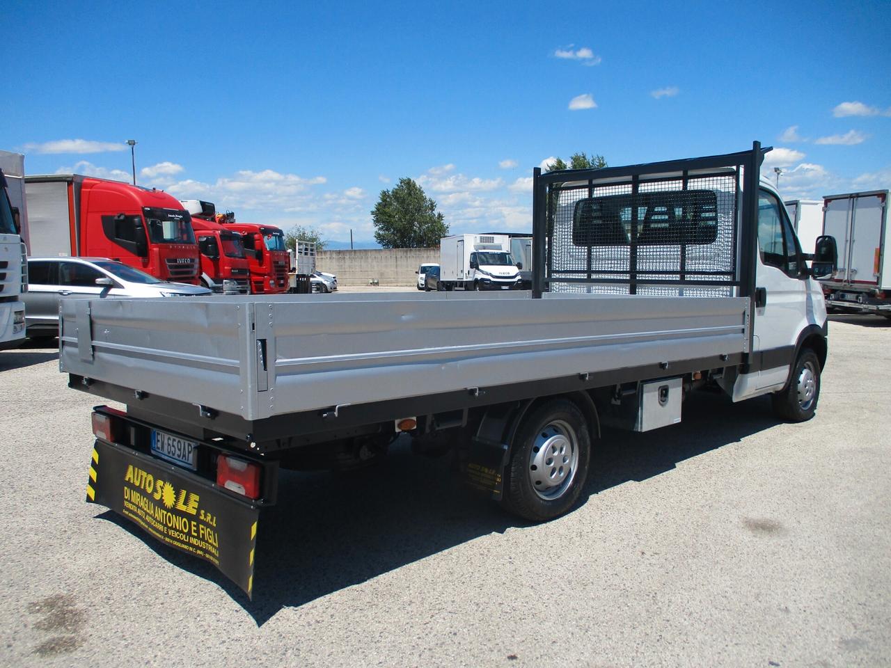 Iveco Daily 35S15 2.3 M-JET 150CV E5 CASSONE FISSO DA 4.30