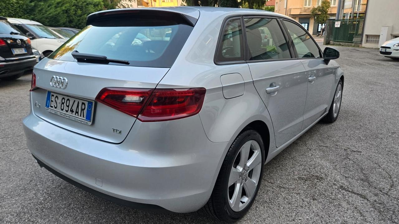 Audi A3 1.6 TDI S tronic Ambition