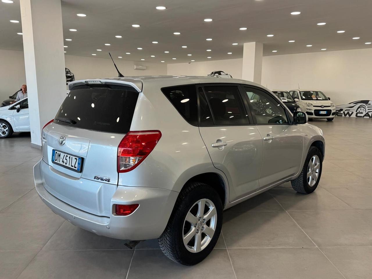 Toyota RAV 4 RAV4 2.2 D-4D 136 CV DPF Luxury