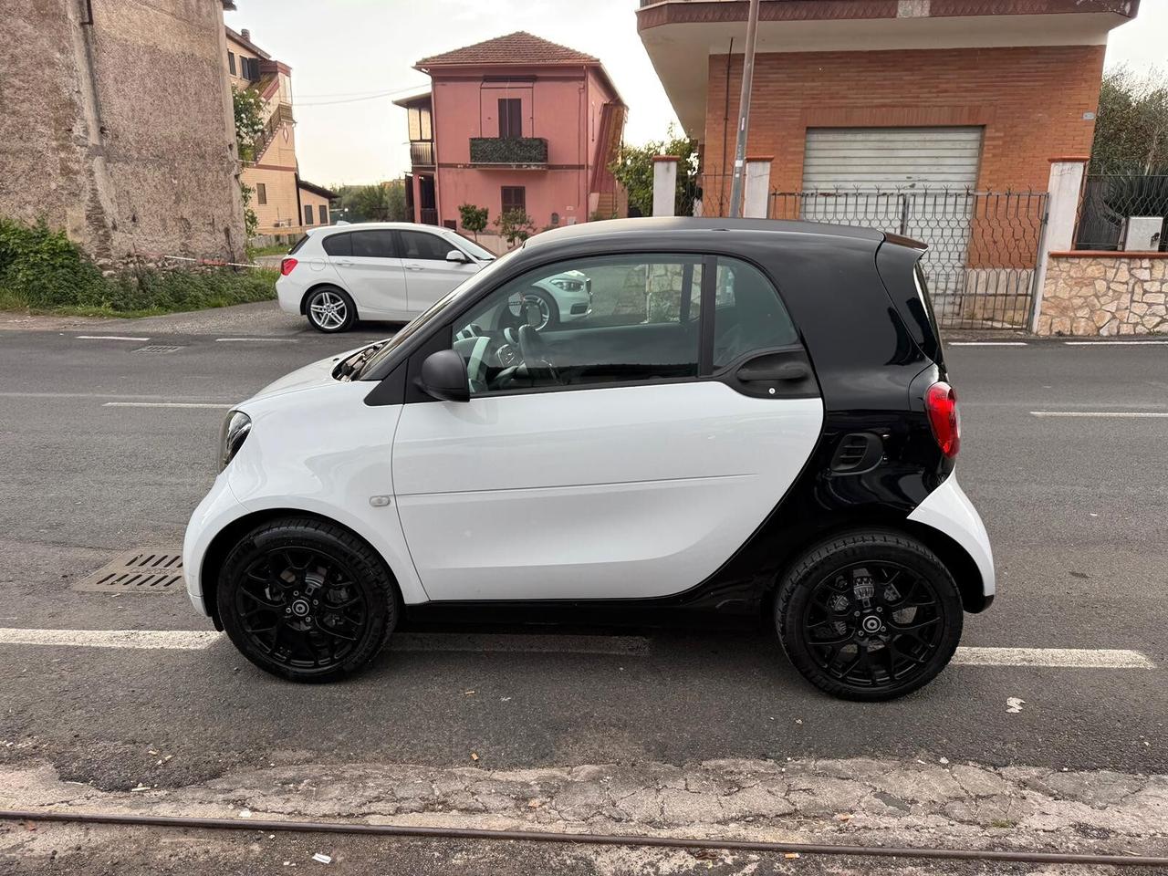 Smart ForTwo 1.0 71cv - 106.000km - Superprezzo - Tutto incluso