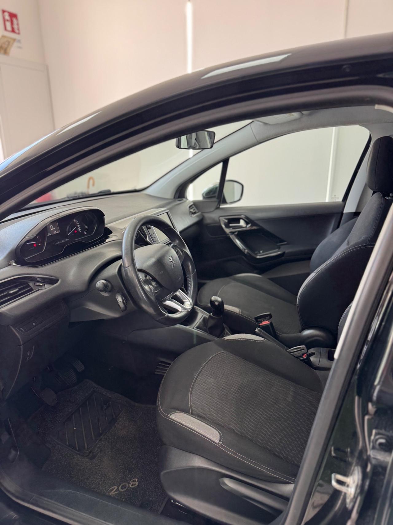 Peugeot 208 75cv 5 porte Active