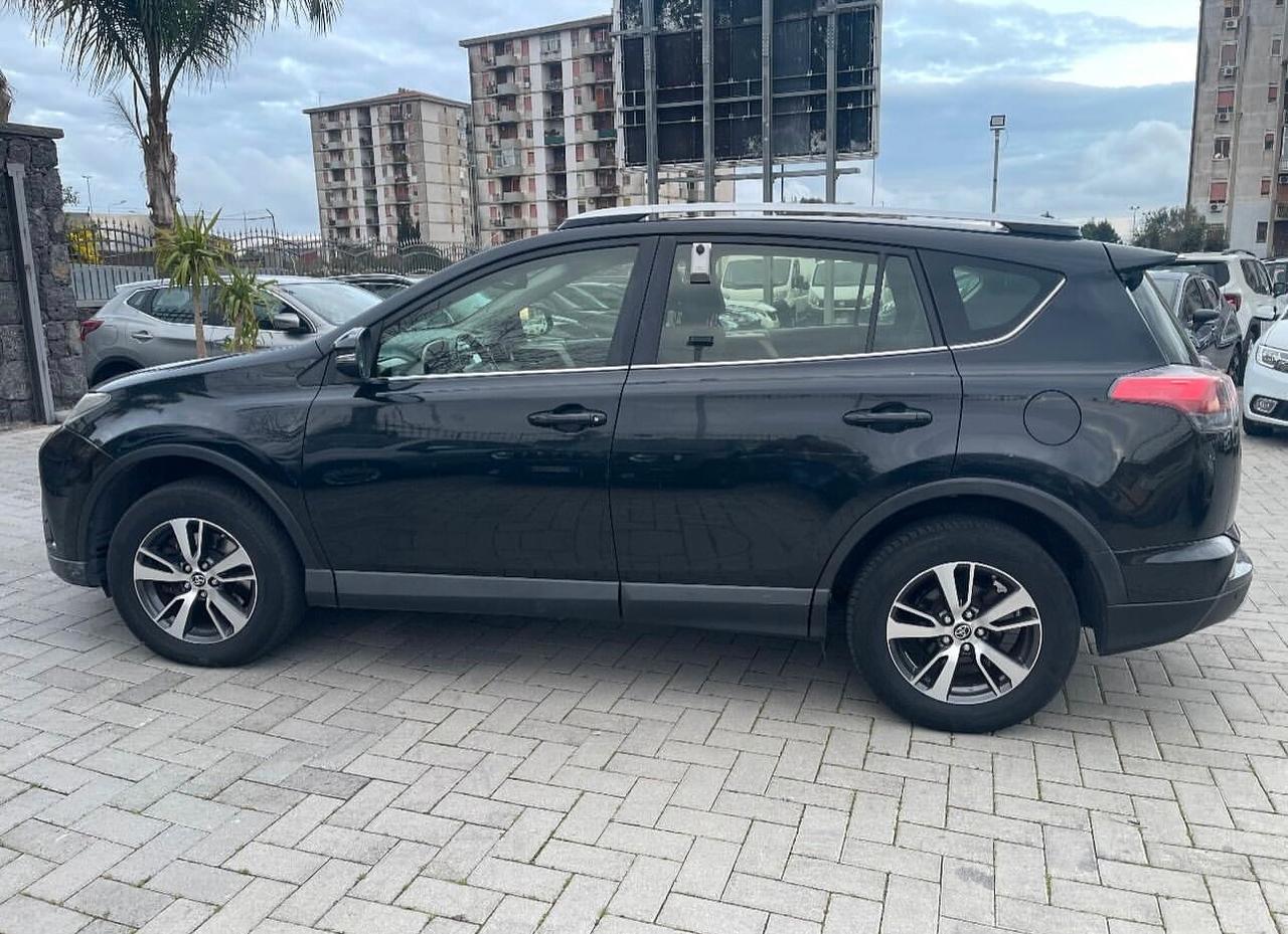 Toyota RAV 4 2.0 D-4D 2WD 143cv