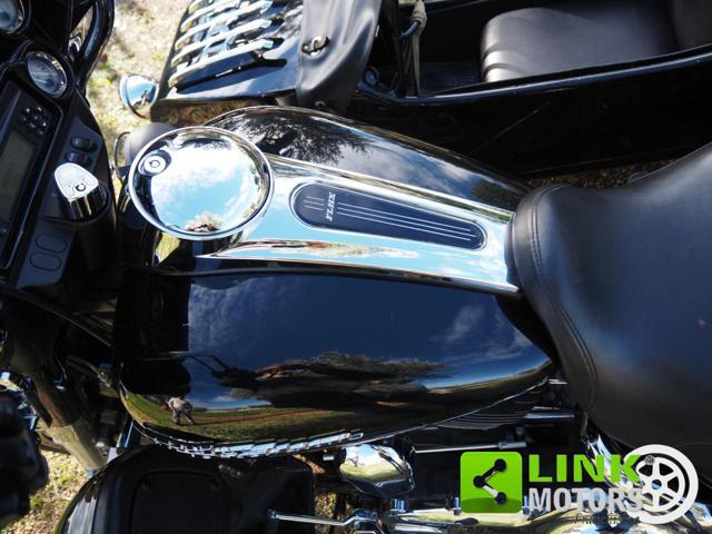 HARLEY-DAVIDSON FLHX Street Glide ++Sidecar++