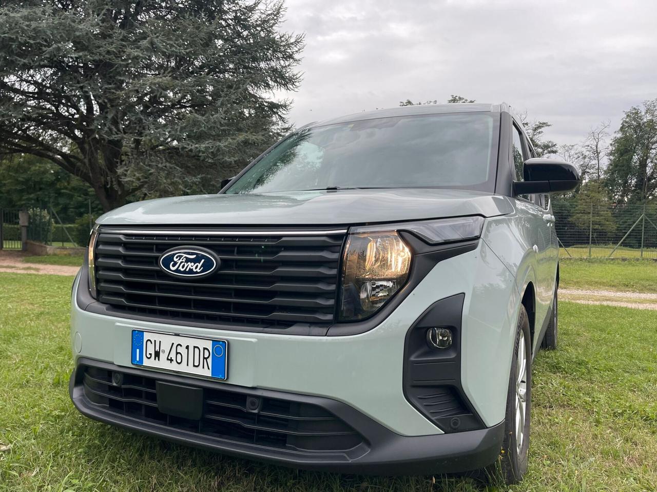 Ford Tourneo Courier Tourneo Courier 1.0 EcoBoost Titanium