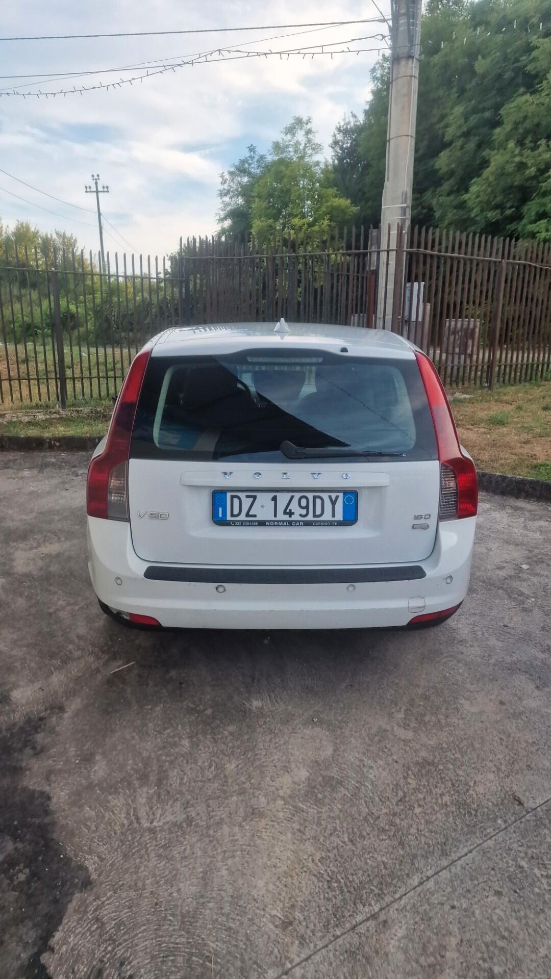 Volvo V50 1.6 D DRIVE cat R-Design "130.000 Km"