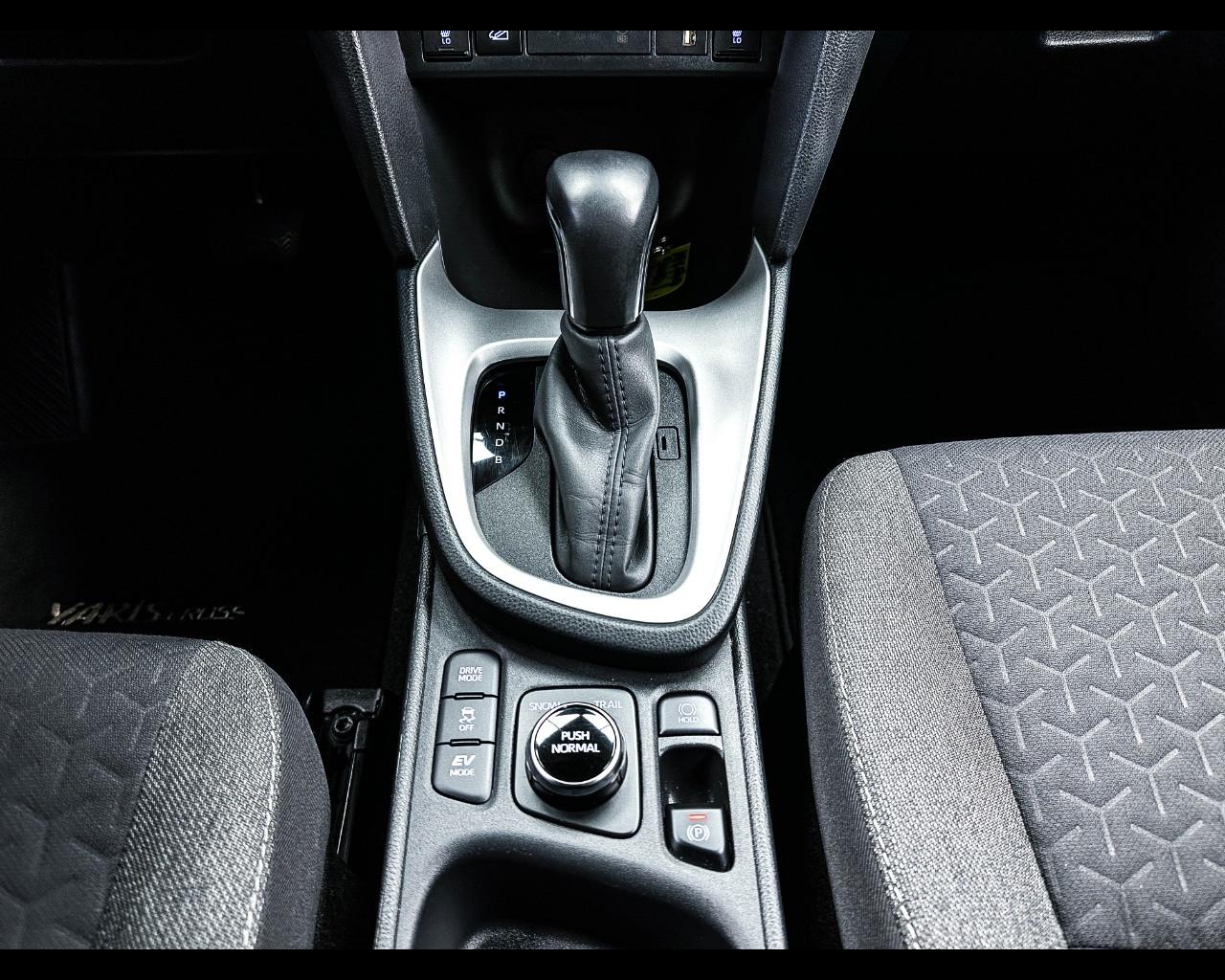 TOYOTA Yaris Cross - Yaris Cross 1.5 Hybrid 5p. E-CVT AWD-i Trend