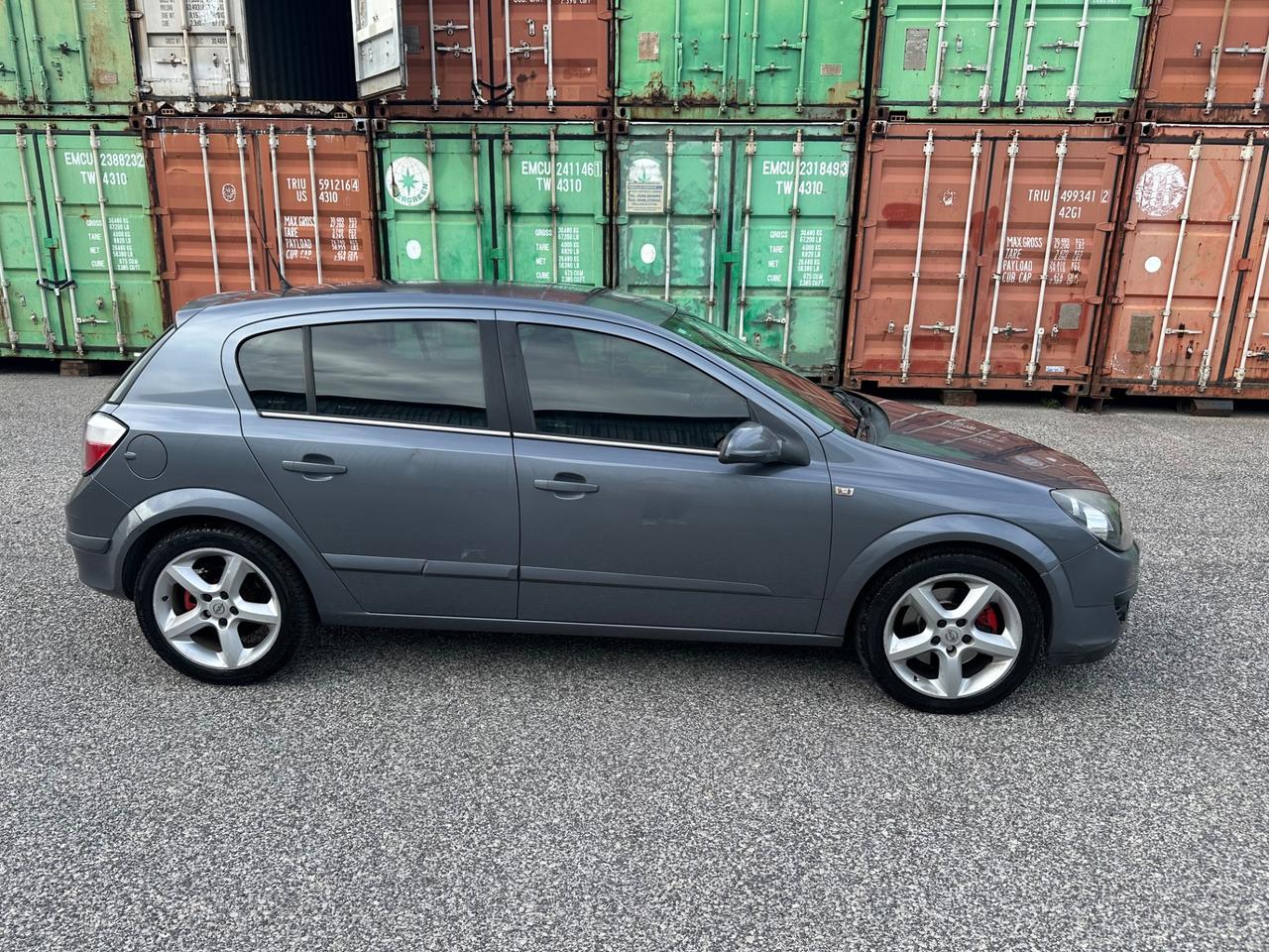 Opel Astra 1.9 16V CDTI 150CV 5 porte Cosmo