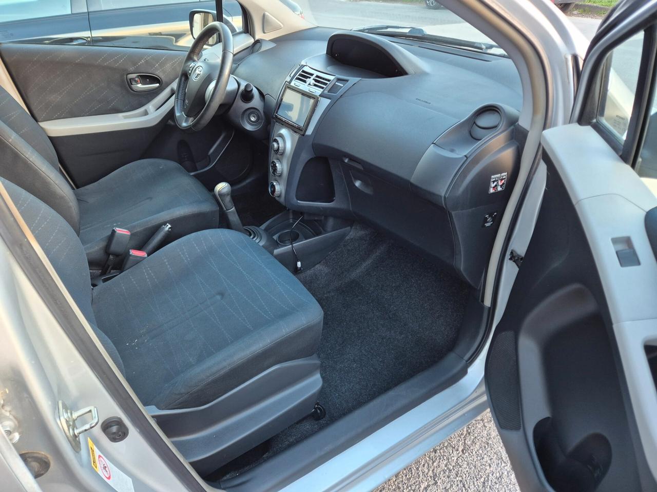 Toyota Yaris 1.4 D-4D 5 porte Sol BELLA!!!!!!!!!!!!!!