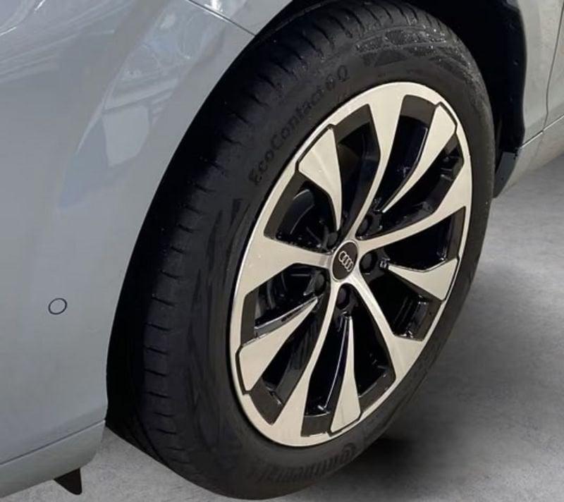 Audi Q3 Audi Q3 1.5 TFSI 150cv S tronic S LINE TETTO Pano LED NAVI CAMERA 19 GARANZIA ESTESA