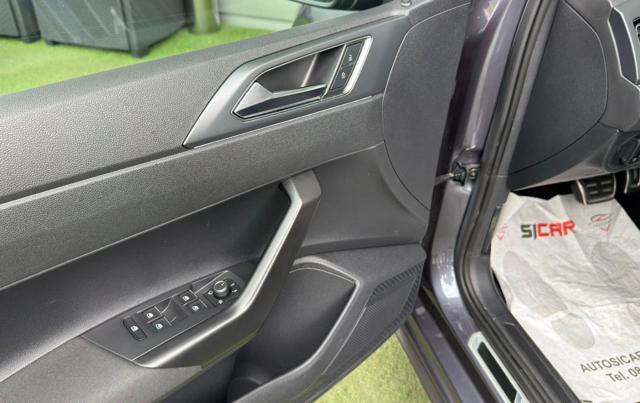 VOLKSWAGEN Polo 1.0 TSI DSG R-Line