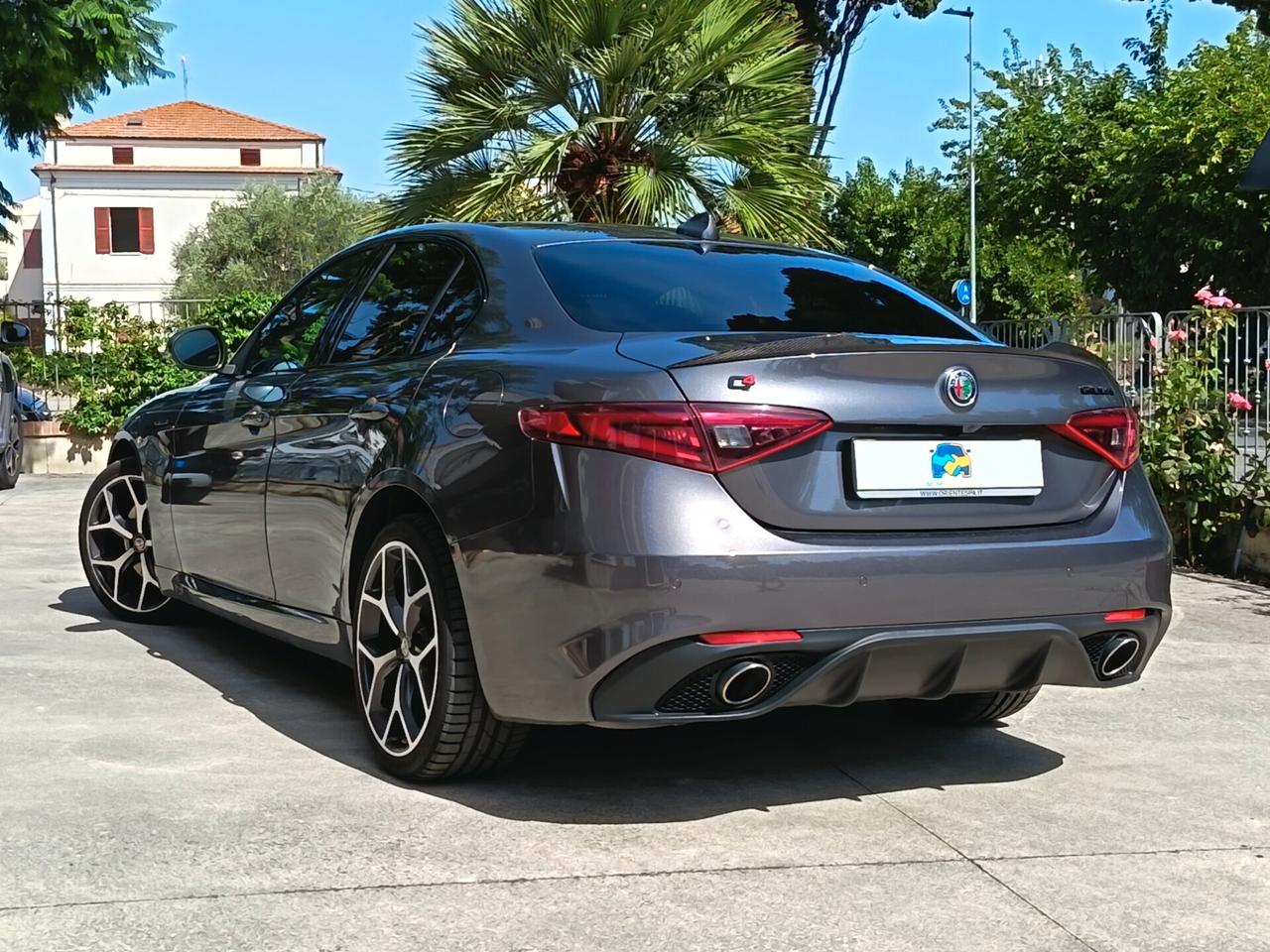 Alfa Romeo Giulia 2.2 Turbodiesel 210 CV AT8 AWD Q4 Veloce