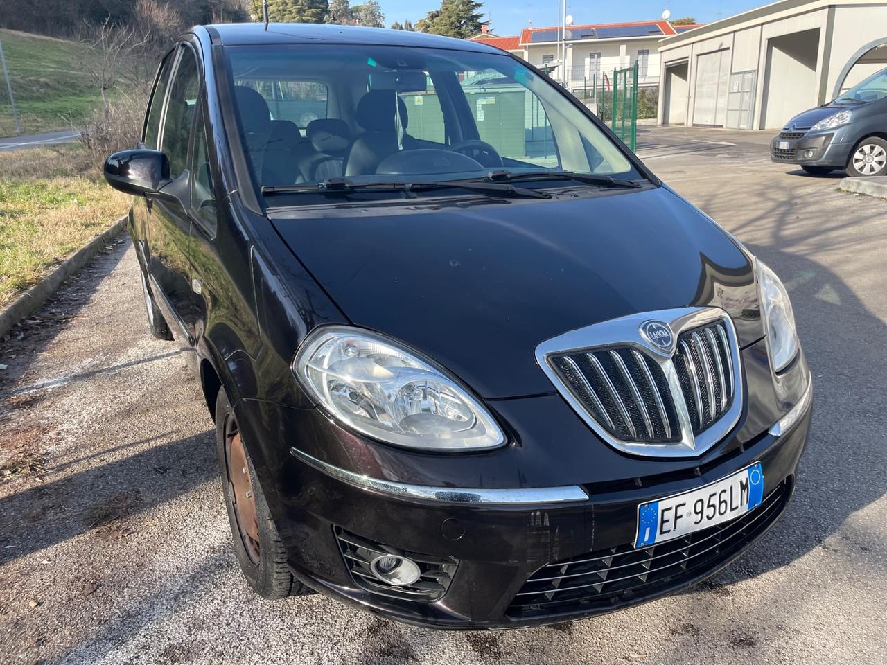 Lancia MUSA 1.4 benzina km 140. Ok neo pat