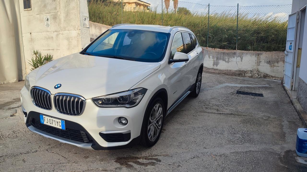 BMW X1 Xdrive - TETTO APRIBILE -bianco perla