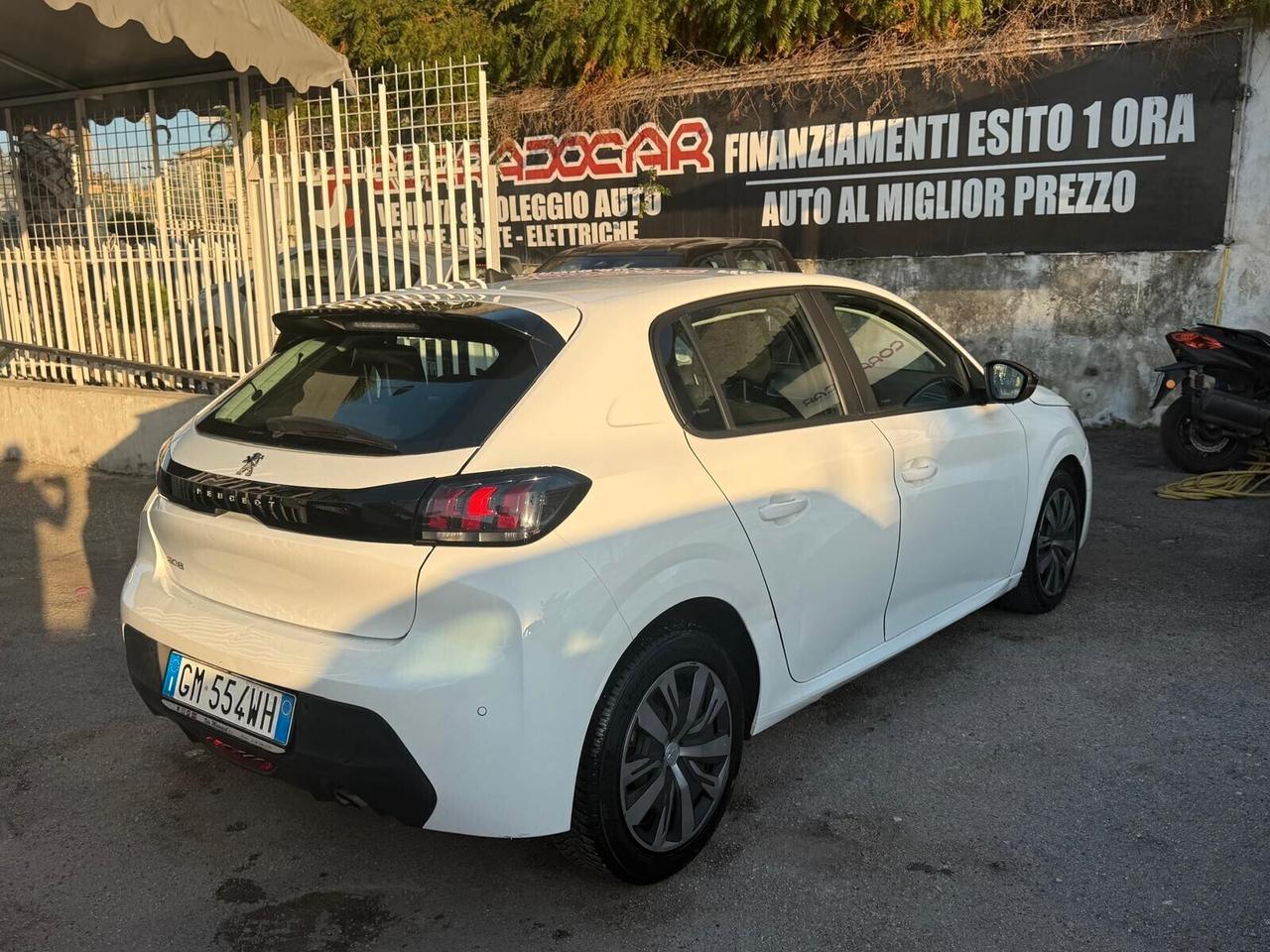 PEUGEOT 2023 208 BlueHDi 100 5 porte Allure Pack