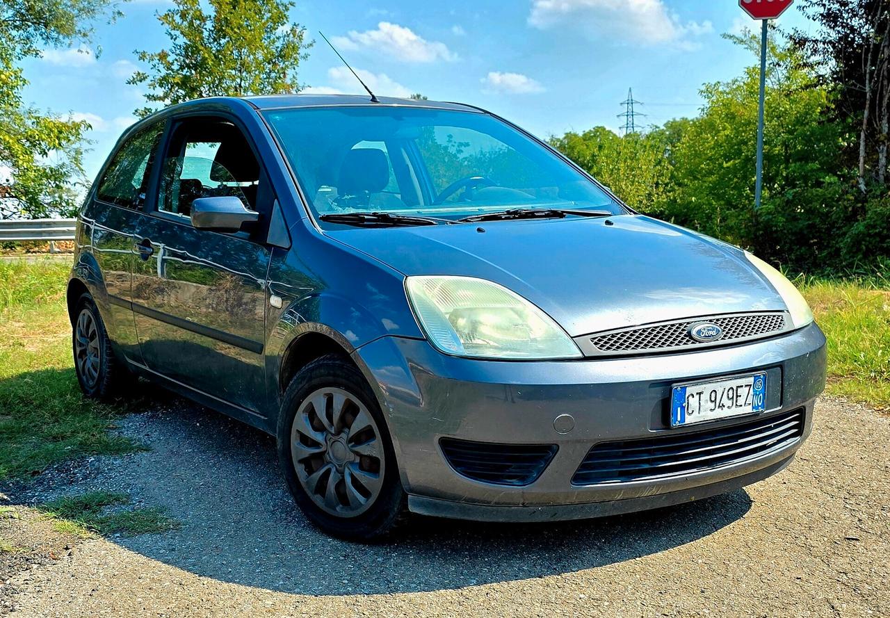 Ford Fiesta 1.4 DIESEL ANCHE NEOPATENTATI