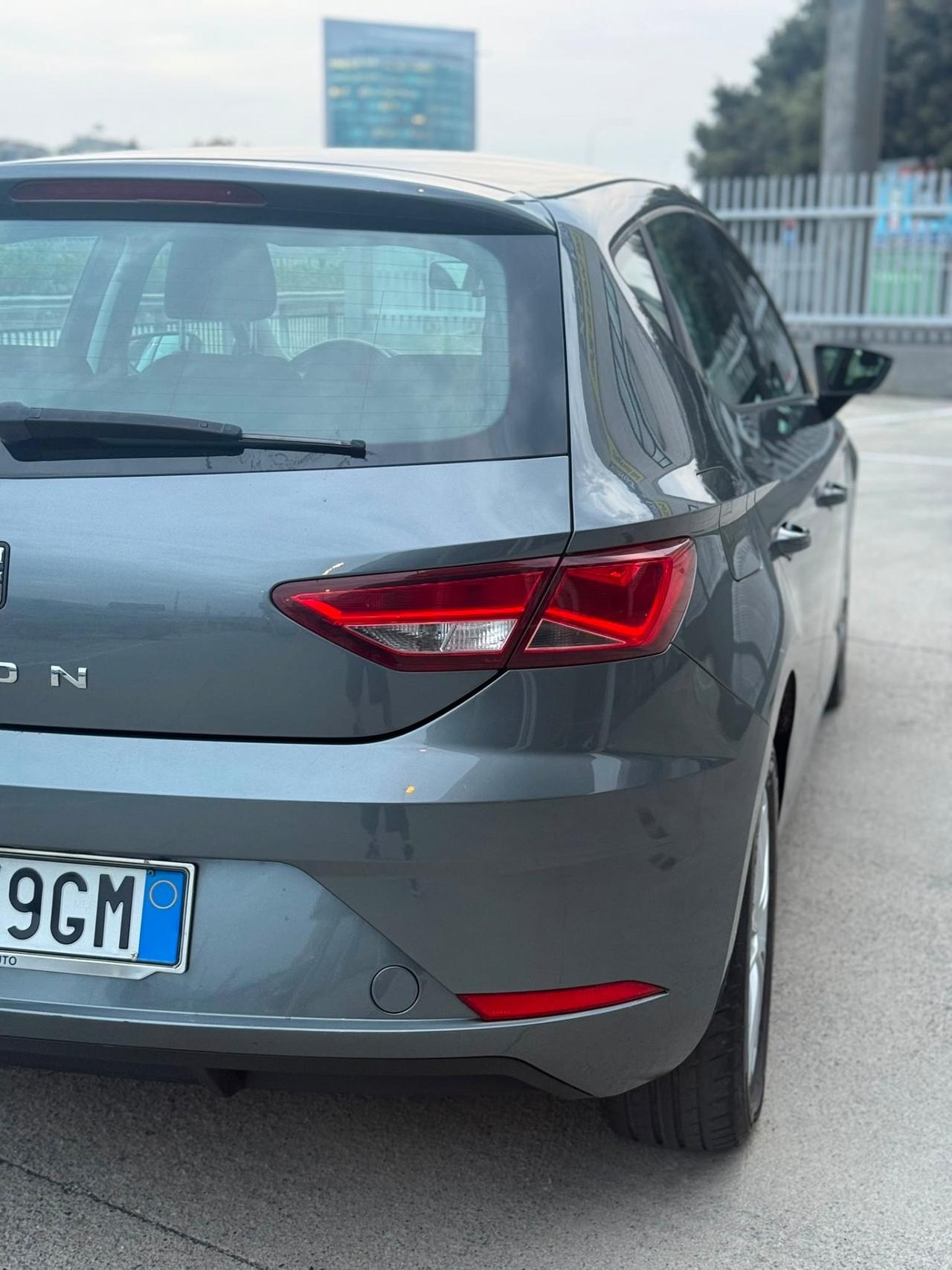 SEAT LEON 1.6 TDI 5 PORTE PRONTA CONSEGNA