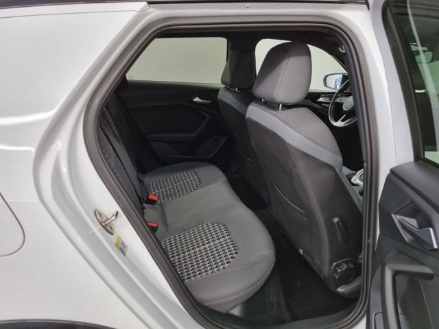 AUDI A1 citycarver 30 TFSI S tronic Identity Contrast