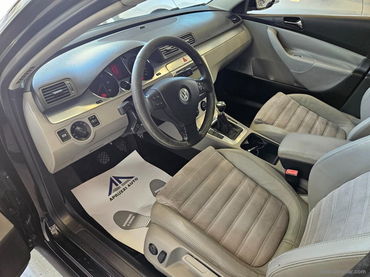 VOLKSWAGEN Passat 2.0 TDI DPF Var. Comfortline