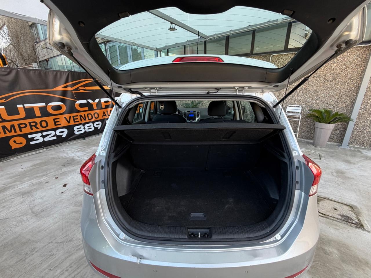 Hyundai iX20 2012 1.4 CRDI 90CV NEOPATENTATI