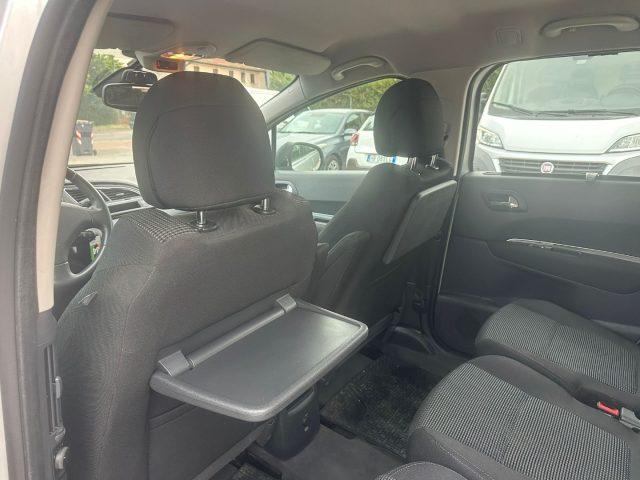 PEUGEOT 5008 7 posti ! 1.6 HDi 110CV Tecno