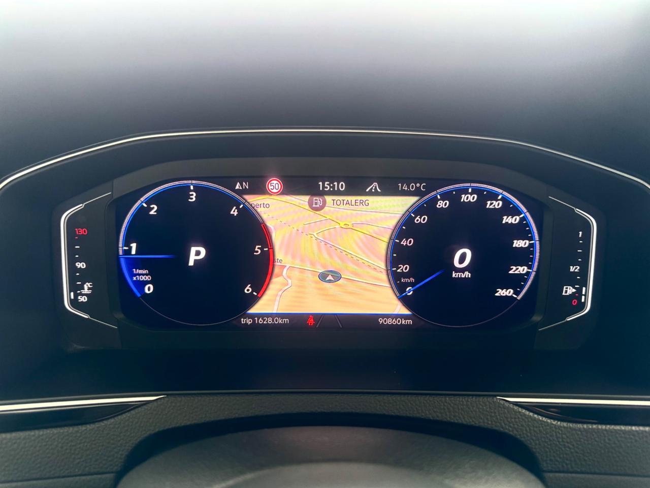 Volkswagen Passat R-Line 2.0 TDI SCR 200 CV DSG Executive