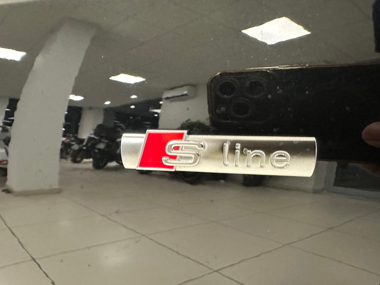 Audi A4 Avant 40 TDI quattro 204CV S tronic S-line edition 2024