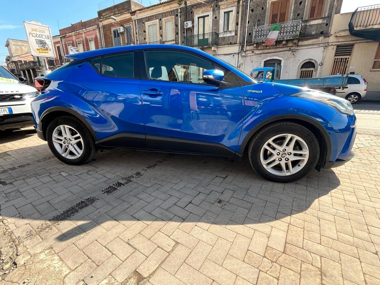 Toyota C-HR 1.8 Hybrid E-CVT Business