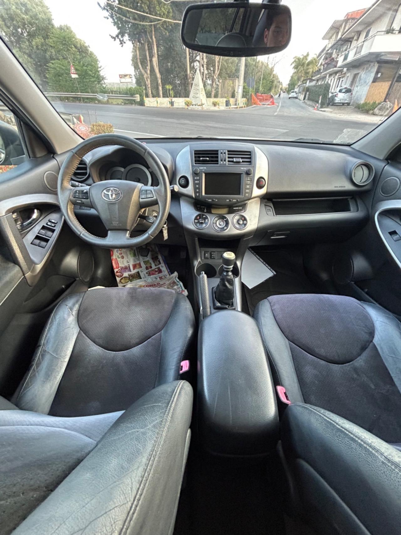 Toyota RAV 4 RAV4 Crossover 2.2 D-4D 150 CV DPF Exclusive