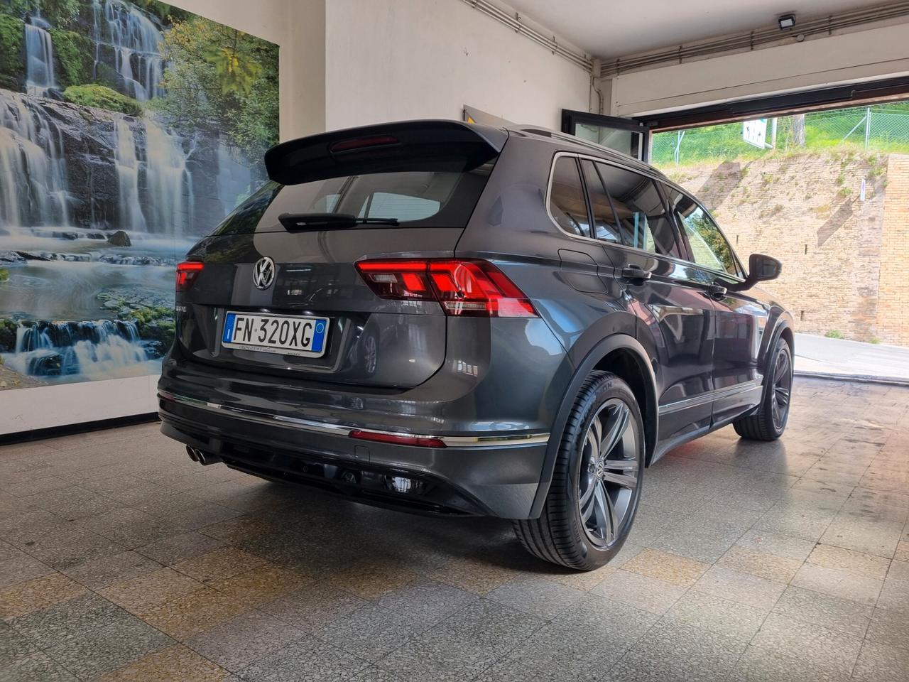 Volkswagen Tiguan 1.6 TDI SCR R-Line, VIRTUAL COCKPIT, KEYLESS