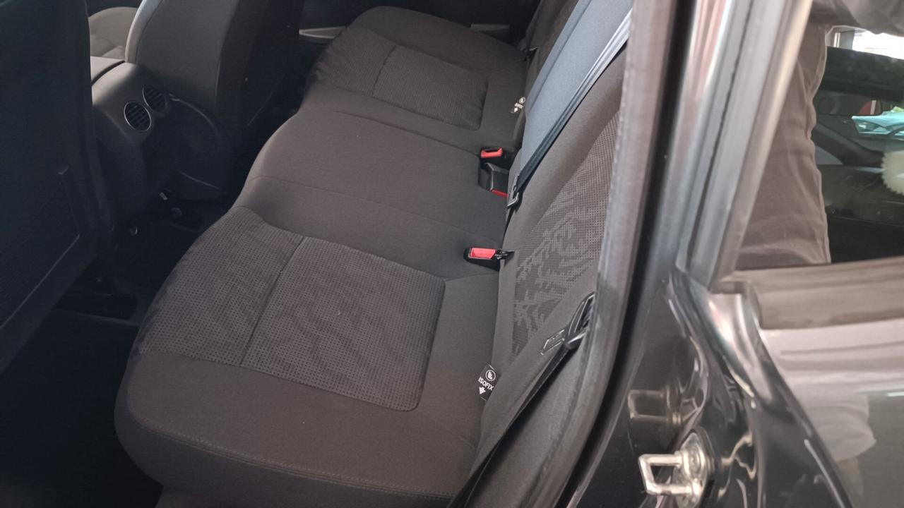 Peugeot 3008 1.6 HDi 115CV Style