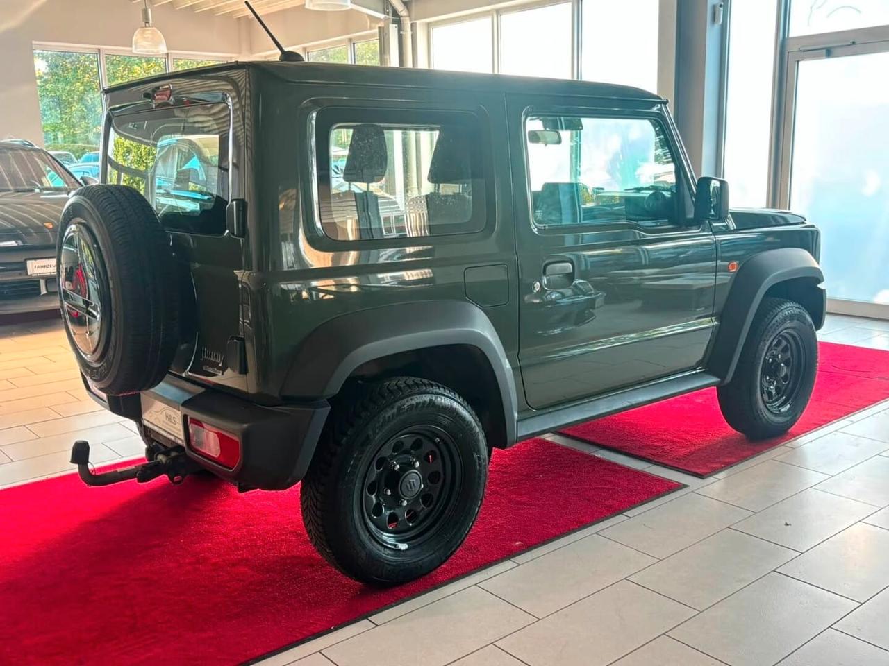 Suzuki Jimny 1.5 5MT Top