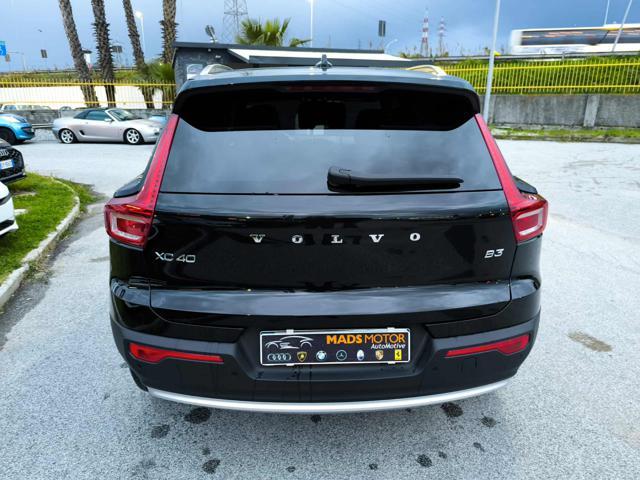 VOLVO XC40 B3 automatico Core